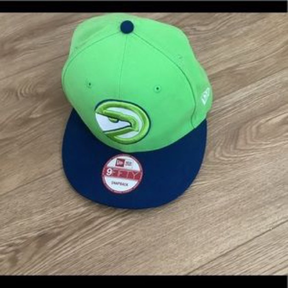 New Era Neon Green & Navy 9FIFTY Snapback Hat with Embroidered Logo